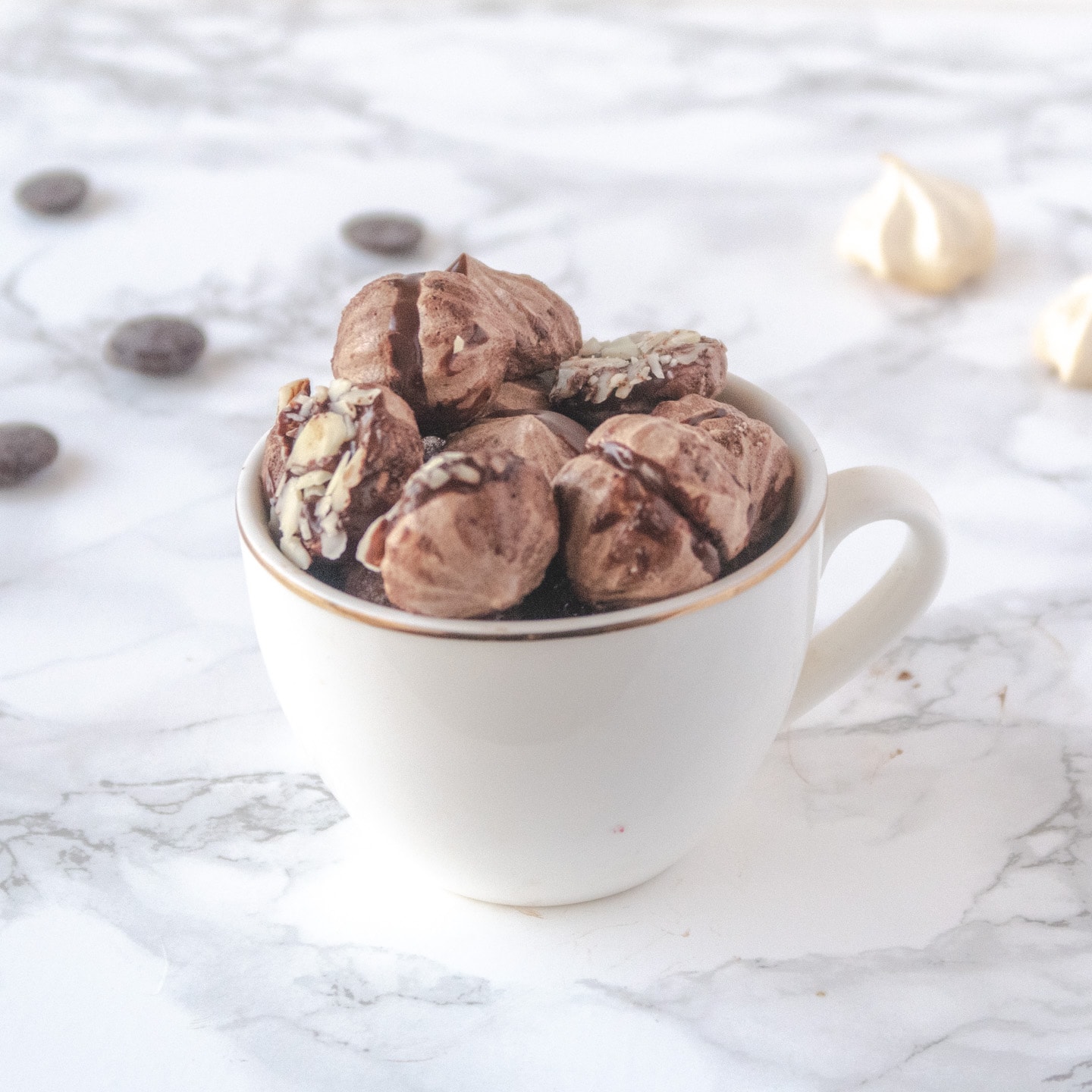 Crunchy Vegan Chocolate Meringue Kisses The Berry Baker